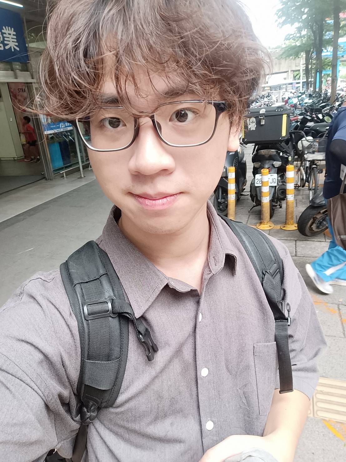 Yun-Shen Liu (劉昀珅)